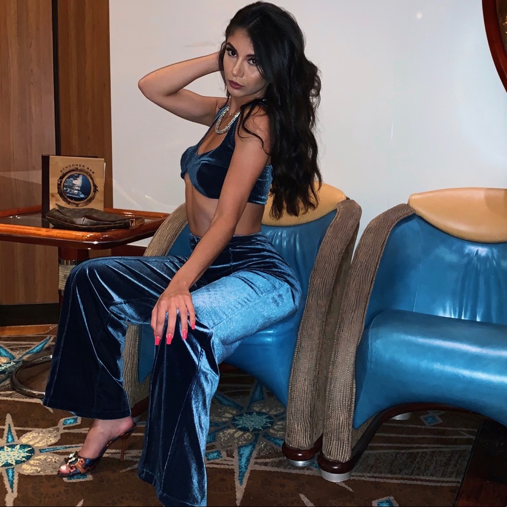 White fox two piece velvet set